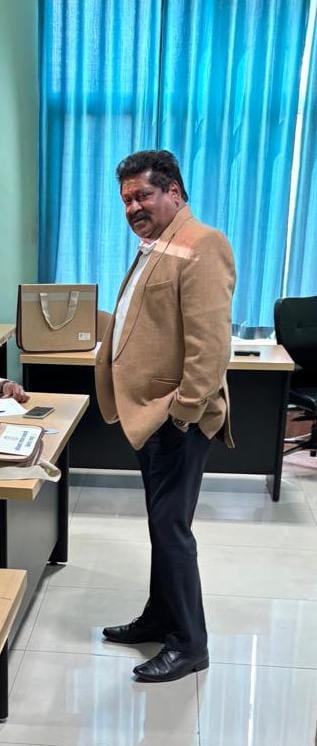 Shri Rajesh Pandey 